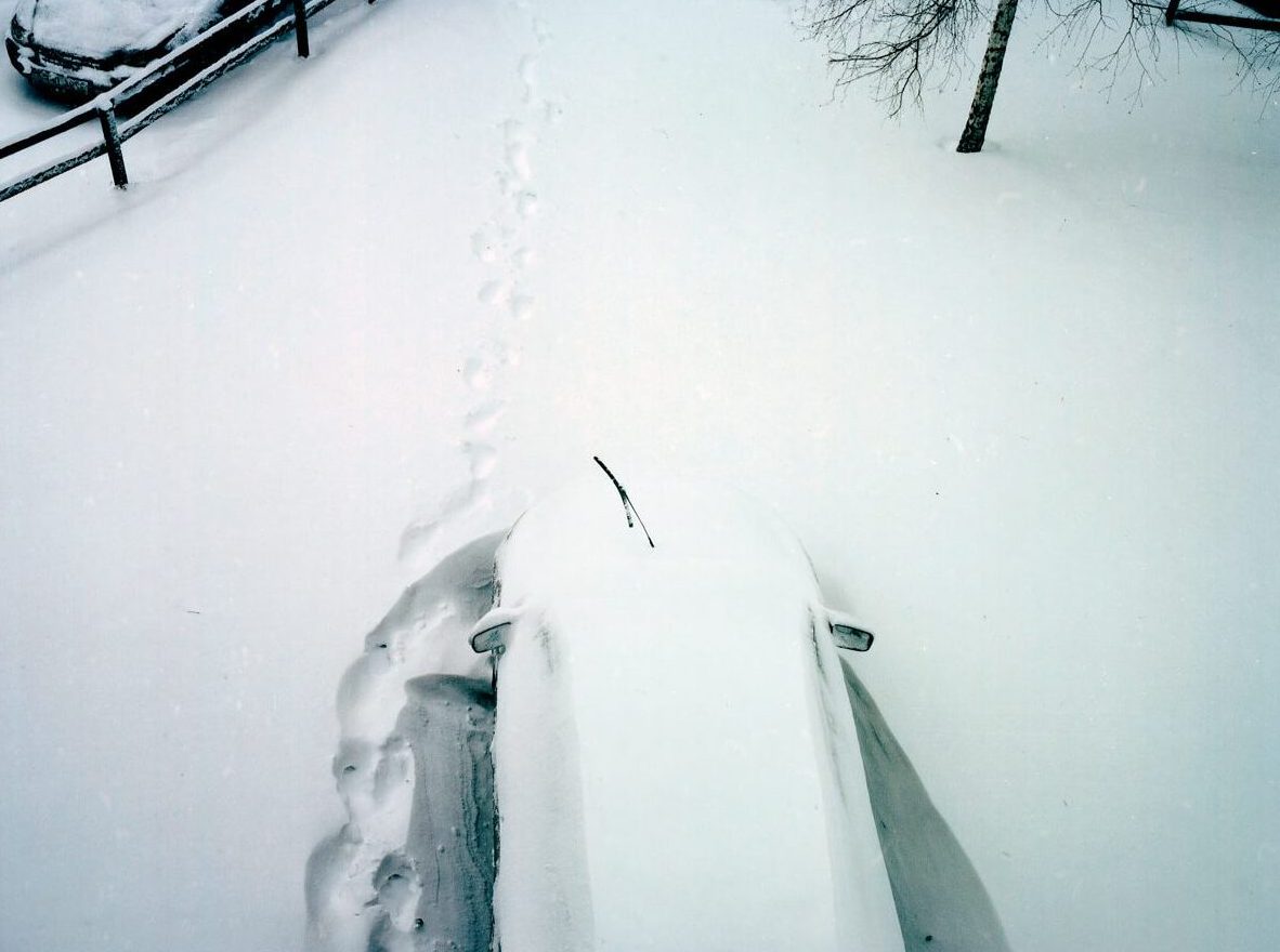 Paisaje coche nevado, fotografia personal artistica Pedro Vikingo